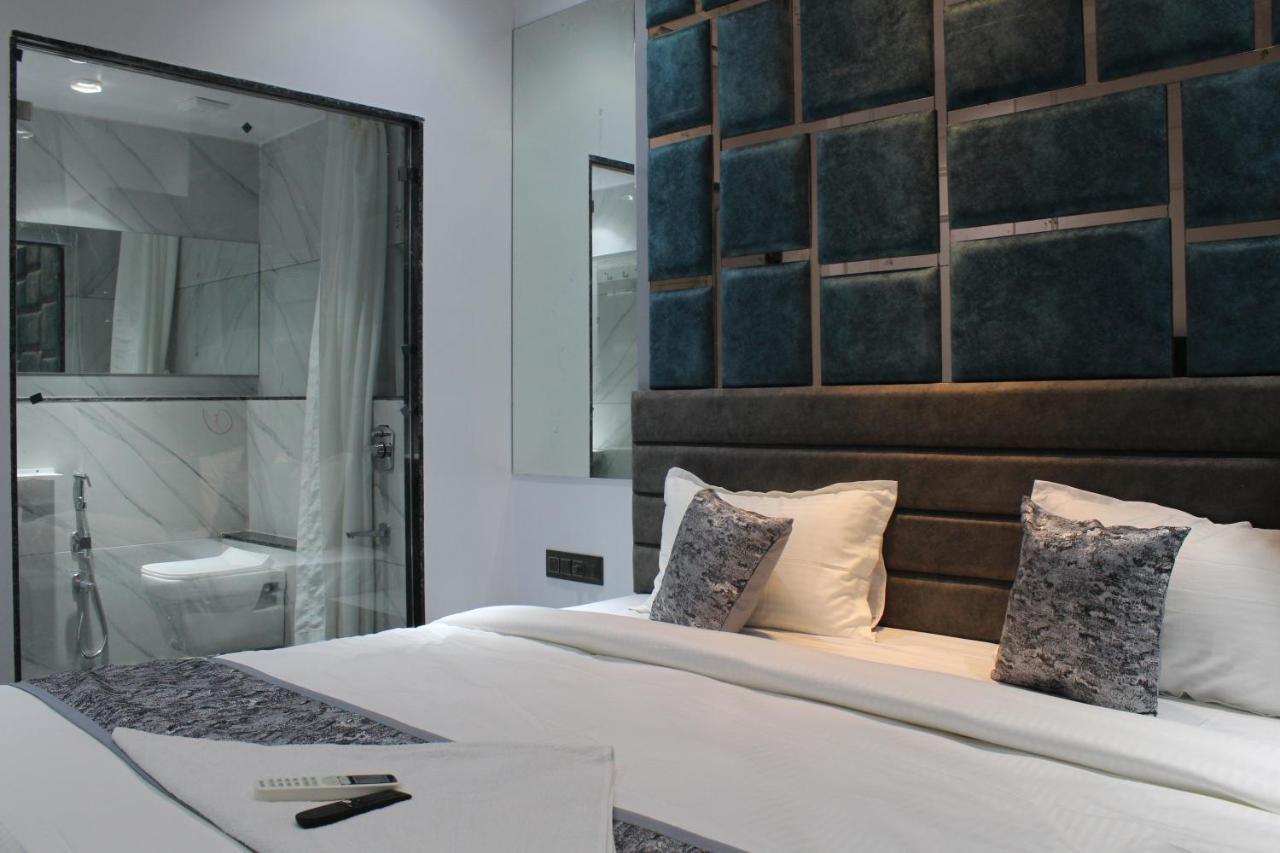 Hotel The Lowell 수라트 외부 사진