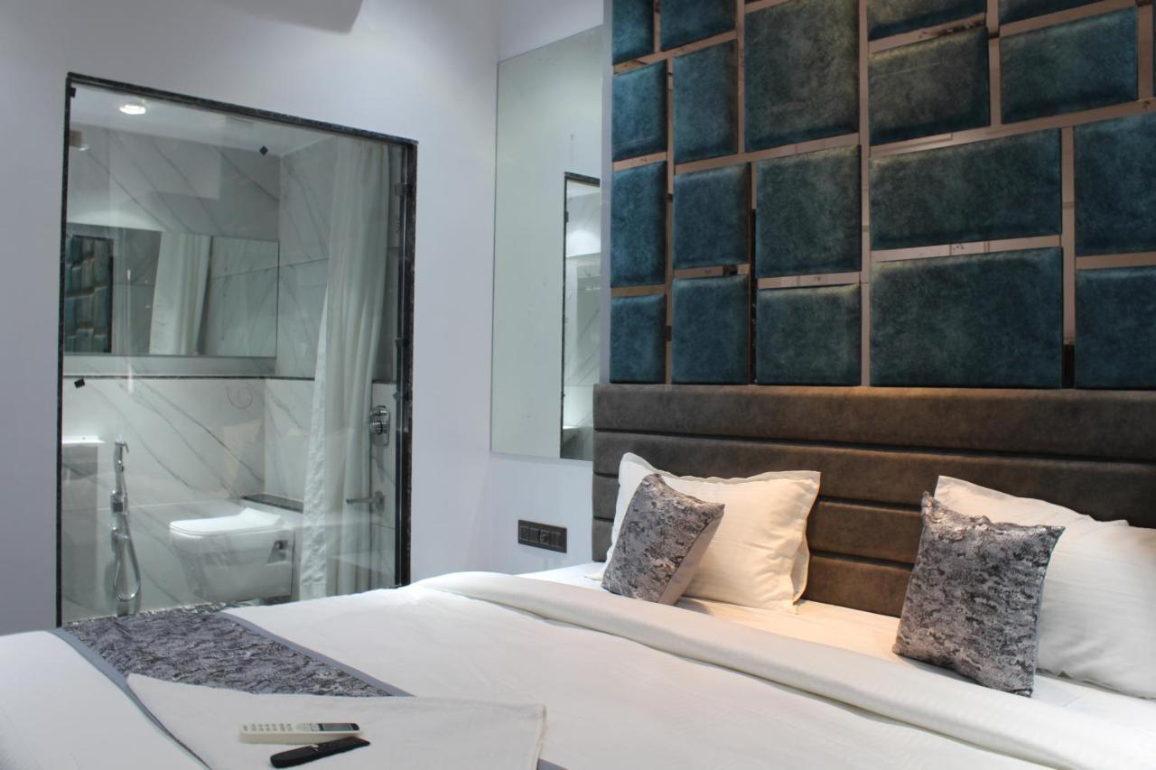 Hotel The Lowell 수라트 외부 사진